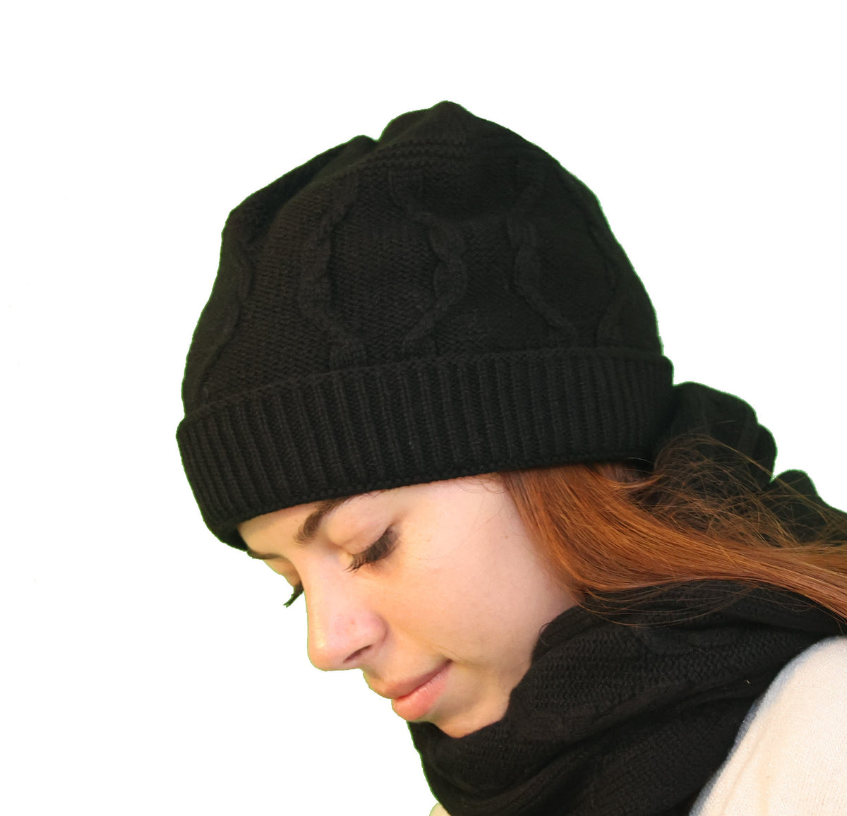 Bonnet torsade cachemire noir pour femme