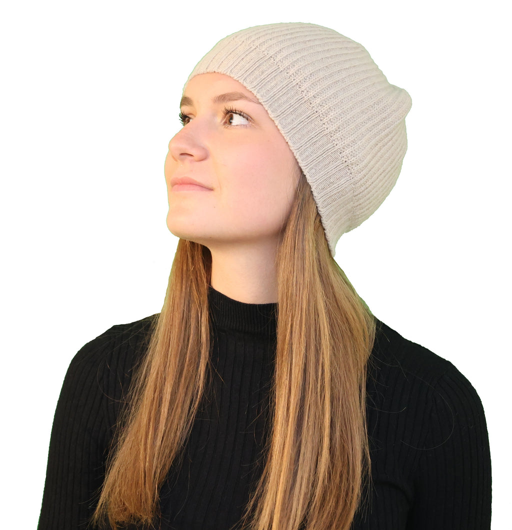 Petit bonnet rond pure laine beige